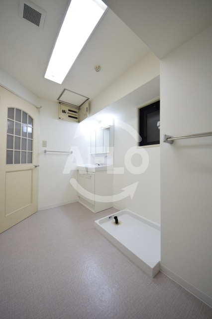 サンライズ長堀の洗面所|サンライズ長堀　脱衣所