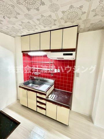 ベストレジデンス江坂A棟のキッチン