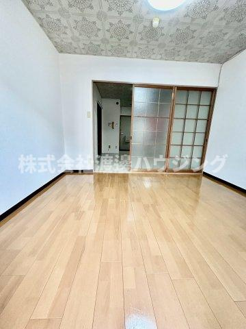 ベストレジデンス江坂A棟の寝室