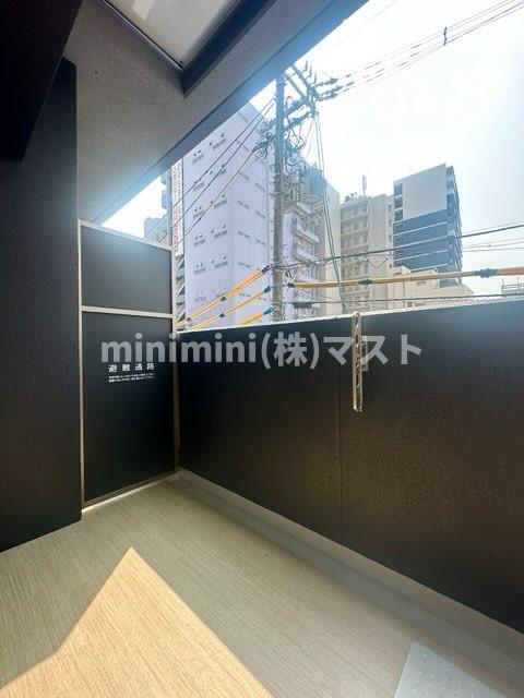 セレニテ夕陽丘エクラのバルコニー