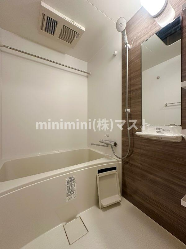 セレニテ夕陽丘エクラの浴室