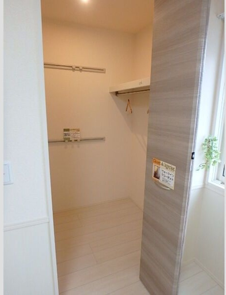 ウエスト サイド レジデンスの収納