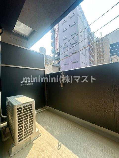 セレニテ夕陽丘エクラのバルコニー