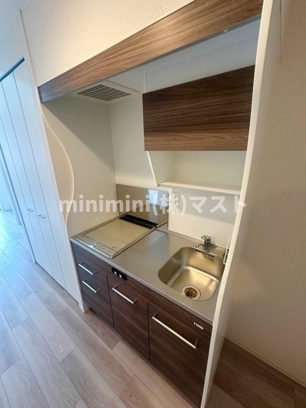 セレニテ夕陽丘エクラのキッチン