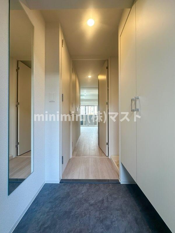 セレニテ夕陽丘エクラの玄関