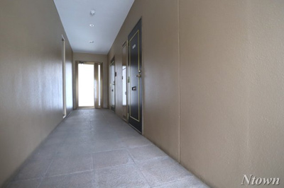 【ロビー】 | ライジングヴィラ葵 | 毎日通るロビーはこのようになっています