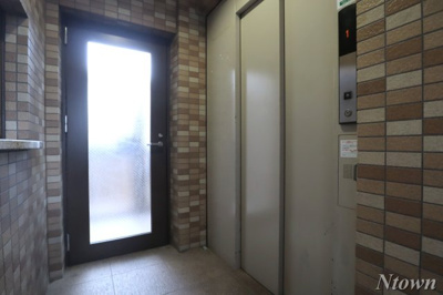 【ロビー】 | ライジングヴィラ葵 | 落ち着いたロビーです