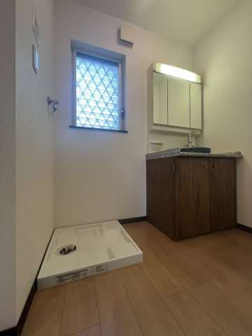 リヴェールチエⅡの独立洗面台