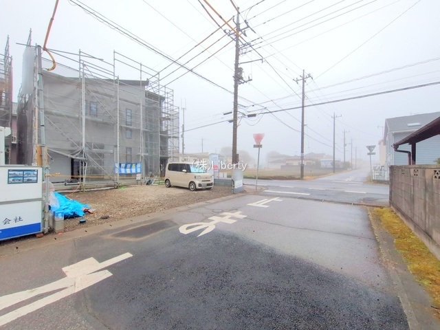 古河市下辺見第6　新築戸建　3号棟の前面道路含む現地写真