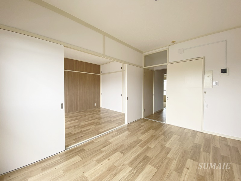 メゾン礒部の居間・リビング