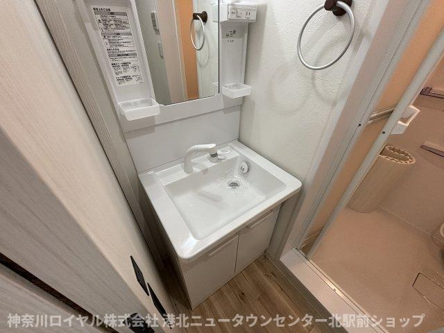 【独立洗面台】