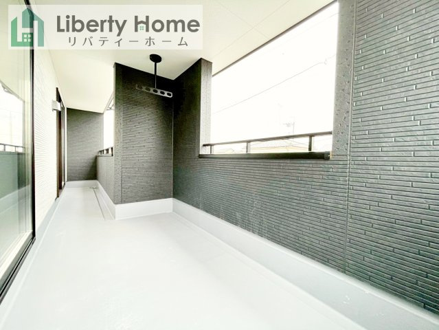 古河市下辺見第6　新築戸建　4号棟のバルコニー