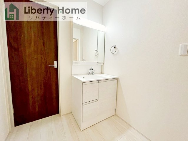 古河市下辺見第6　新築戸建　6号棟の独立洗面台