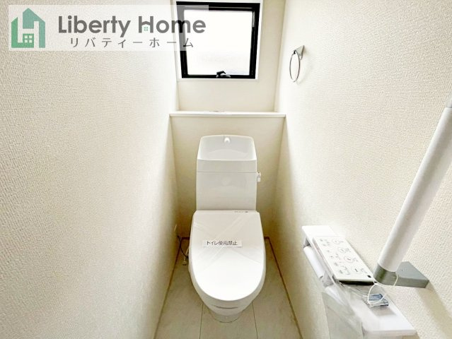 古河市下辺見第6　新築戸建　6号棟のトイレ