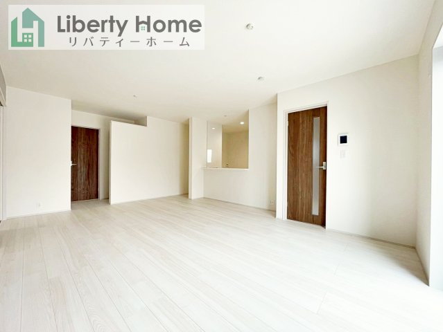 古河市下辺見第6　新築戸建　6号棟の居間・リビング