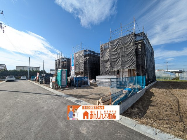 【前面道路含む現地写真】 | ＼新 規 公 開 ／古川休塚　１号棟 | 古川休塚全３棟　１２月完成予定