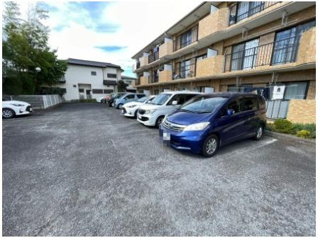 センターヴィレッジコートの駐車場|駐車場