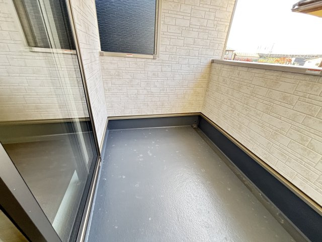 知立市新林町茶野42番15『仲介手数料無料』新築戸建てのバルコニー