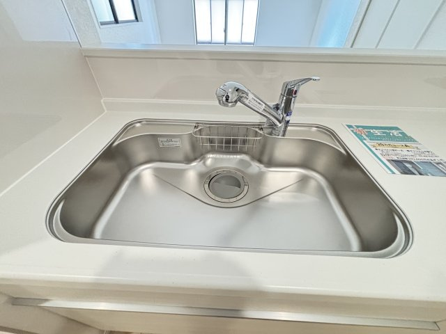 知立市新林町茶野42番15『仲介手数料無料』新築戸建てのキッチン