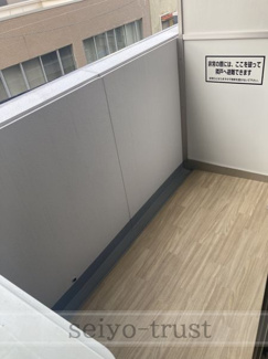 【バルコニー】