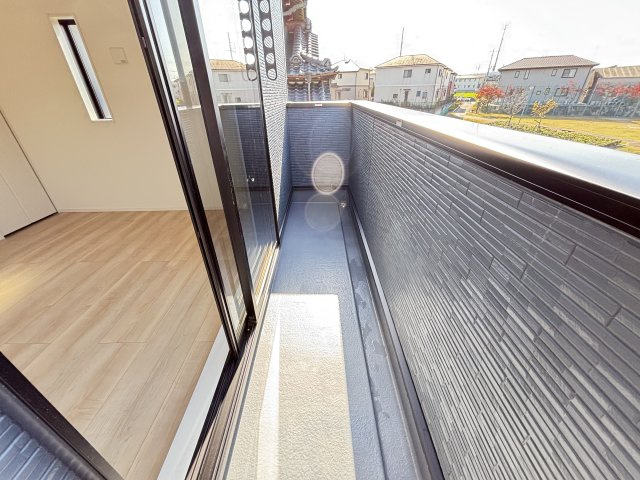 知立市新林町茶野42番15『仲介手数料無料』新築戸建てのバルコニー