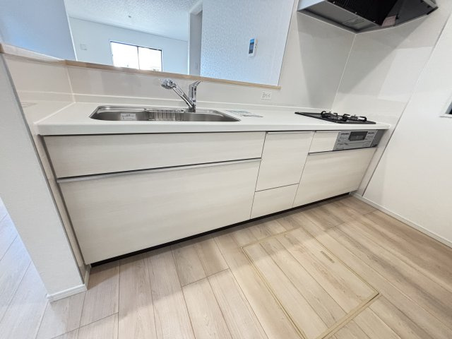 知立市新林町茶野42番15『仲介手数料無料』新築戸建てのキッチン