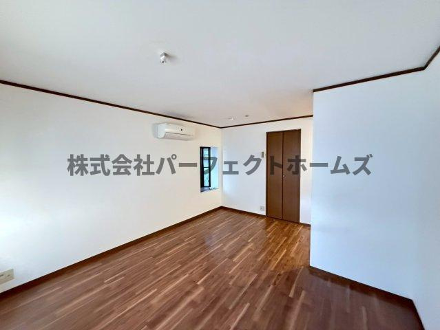 宮之下マンションの洋室|使い勝手のいい洋室です