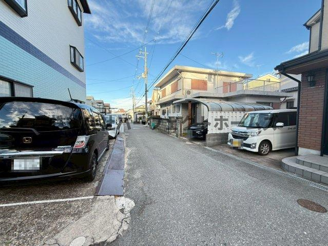 宮之下マンションの駐車場