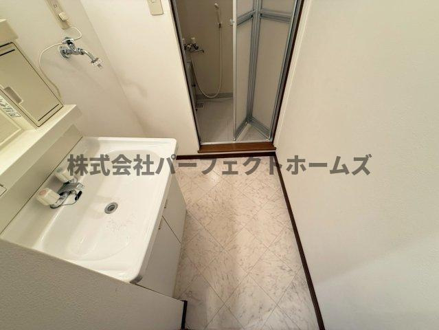 宮之下マンションの洗面所|広い洗面スペース