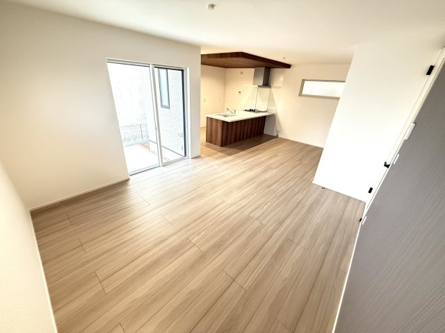 堺市東区草尾新築一戸建　全1棟の居間・リビング