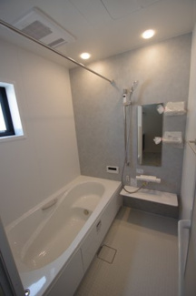 【浴室】 | 【仲介手数料無料！！】稲城市平尾2丁目　新築戸建て（全13棟）2号棟　5280万円