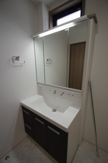 【独立洗面台】 | 【仲介手数料無料！！】稲城市平尾2丁目　新築戸建て（全13棟）2号棟　5280万円