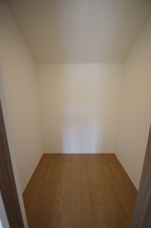 【収納】 | 【仲介手数料無料！！】稲城市平尾2丁目　新築戸建て（全13棟）2号棟　5280万円 | ウォークインクローゼット