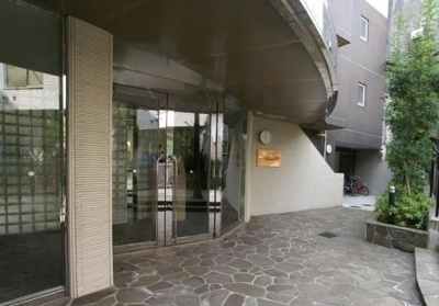 【エントランス】 | レナトゥス四谷