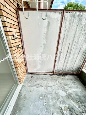 ベストレジデンス江坂IIの設備|洗濯機置場