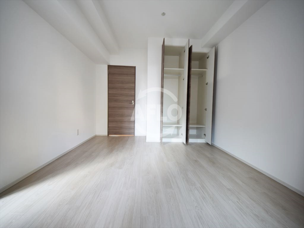 ローレルタワー心斎橋の洋室|ローレルタワー心斎橋　開放的なお部屋