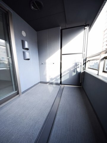 ローレルタワー心斎橋のバルコニー|ローレルタワー心斎橋　ひろびろバルコニー