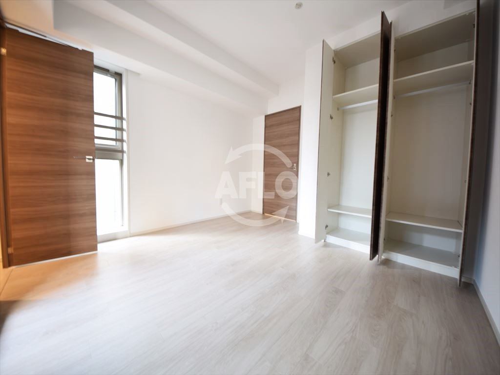 ローレルタワー心斎橋の居間・リビング|ローレルタワー心斎橋　明るい室内