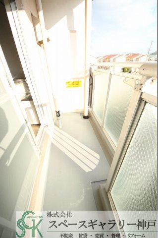 ランベール池北のバルコニー|※お部屋により仕様が異なる場合があります※