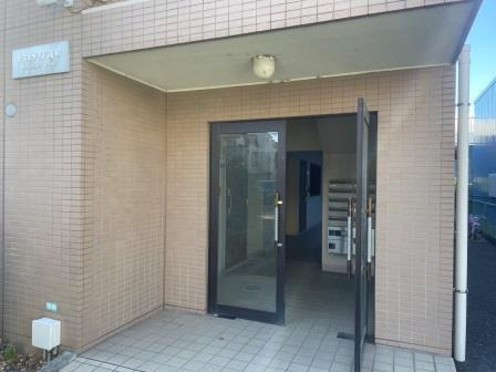 テラスサイド浦和のエントランス|落ち着いたエントランスです