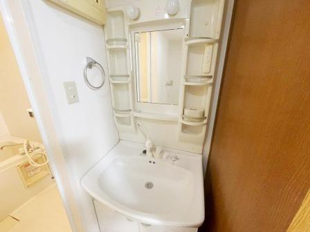 テラスサイド浦和の独立洗面台|独立洗面化粧台が付いています