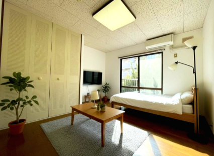 パルデンス泉中央の寝室|本画像はAIのCG作成イメージであり実際に現地に家具は置かれていません