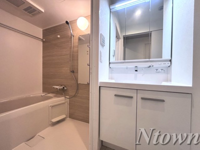 【洗面所】 | NorthGrande栄生(初回保証料無料&火災保険料1年分負担キャンペーン中) | スペースが確保できる洗面所です