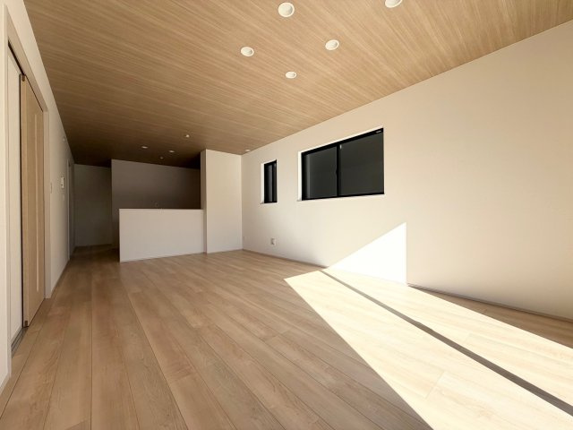 【居間・リビング】 | 印西市木下A号棟 | 即日のご見学も可能です。お気軽に0476-37-3888までお問合せ下さい。