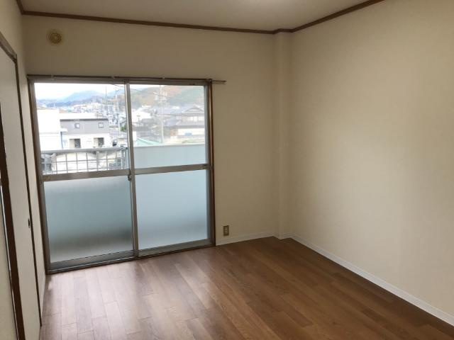 グリーンヒルズ桜の内装|洋室