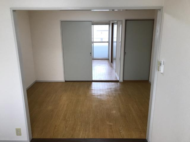 グリーンヒルズ桜の内装|ダイニング