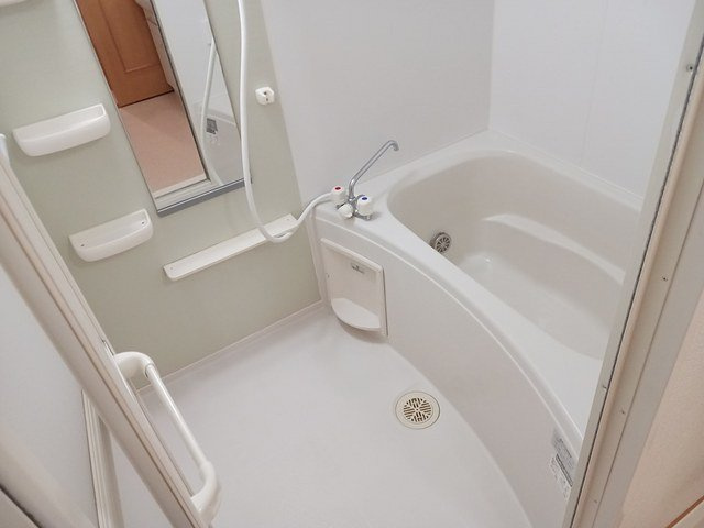 カームリーの浴室