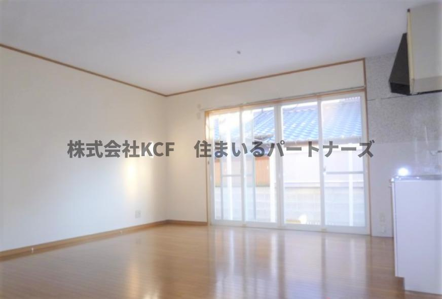 カスタムハイツの内装|明るい室内です