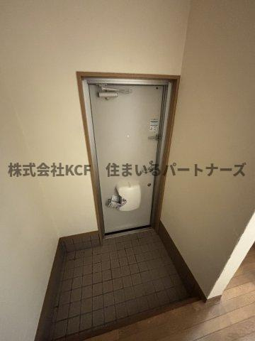 カスタムハイツの玄関|ゆったりとした玄関です