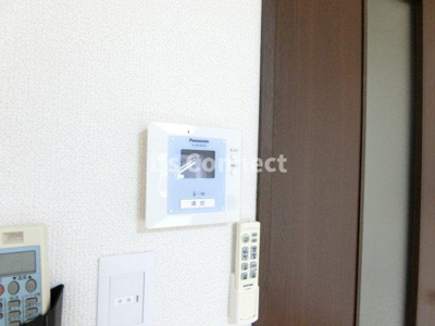 【セキュリティ】 | アクティブパレス百合ヶ丘Ｂ－７ | 突然の来客時もＴＶモニターホンでしっかり確認。